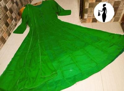 3 Pcs Women's Stitched Plain Maxi Suit