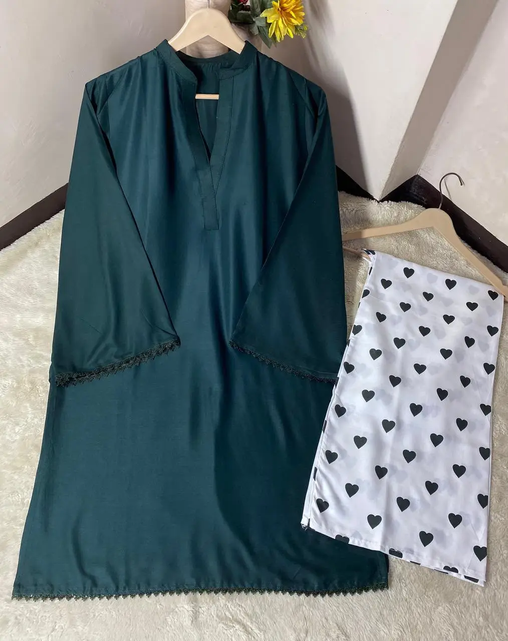 Women's Heart Printed Summer Linen 2 Piece Flapper Suit with V Neck Shirt Sequence Lace Work Casual Printed Cord Set Soft Linen Dress for Women