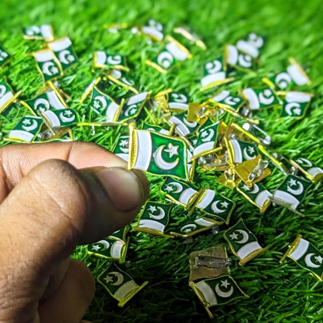 Azaadi Flag Pins Premium Metal Gold 14th August Decor